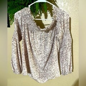 L’agence long sleeve animal print blouse size large
